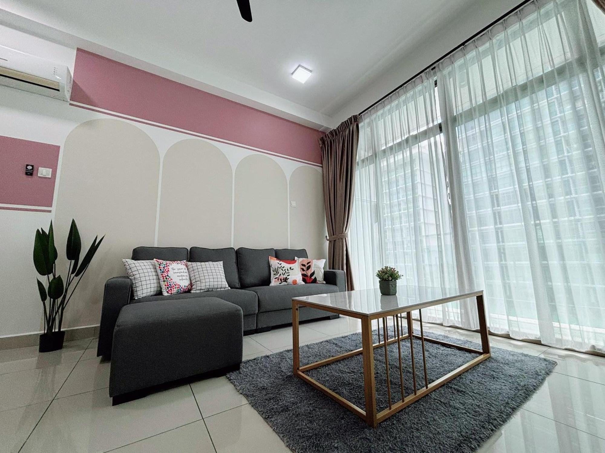 Mount Austin #palazio B2 3r2b 1-9pax #mspro Johor Bahru